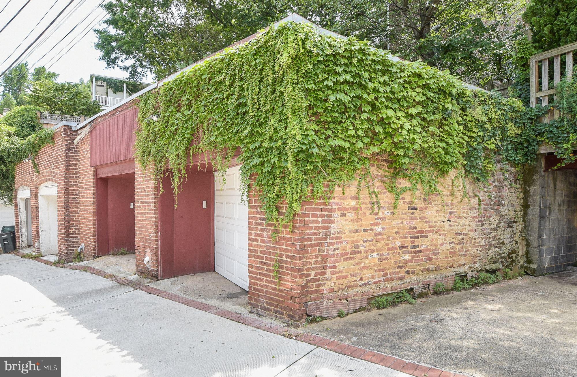 2011 Kalorama Road Northwest, Unit 1 Washington, DC 20009 - Photo 2 of 15 GARAGE PARKING!!!