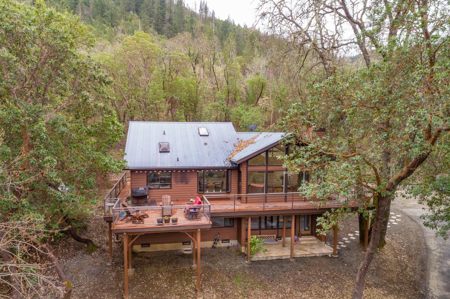 1250 Wards Creek Road Rogue River, OR 97537 - Photo 32 of 32 Just absolutely Lovely!