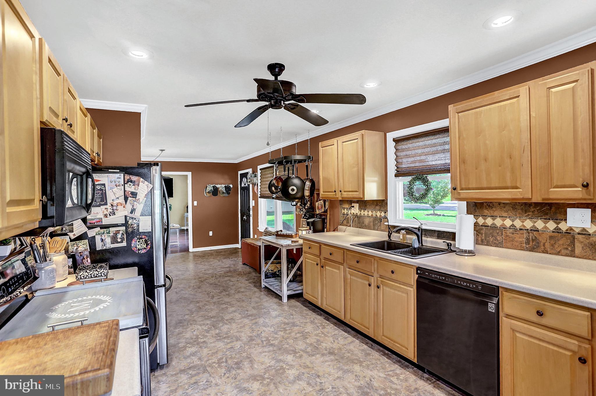 380 Sunset Road Orrtanna, PA 17353 - Photo 11 of 46 Gallery Image 11