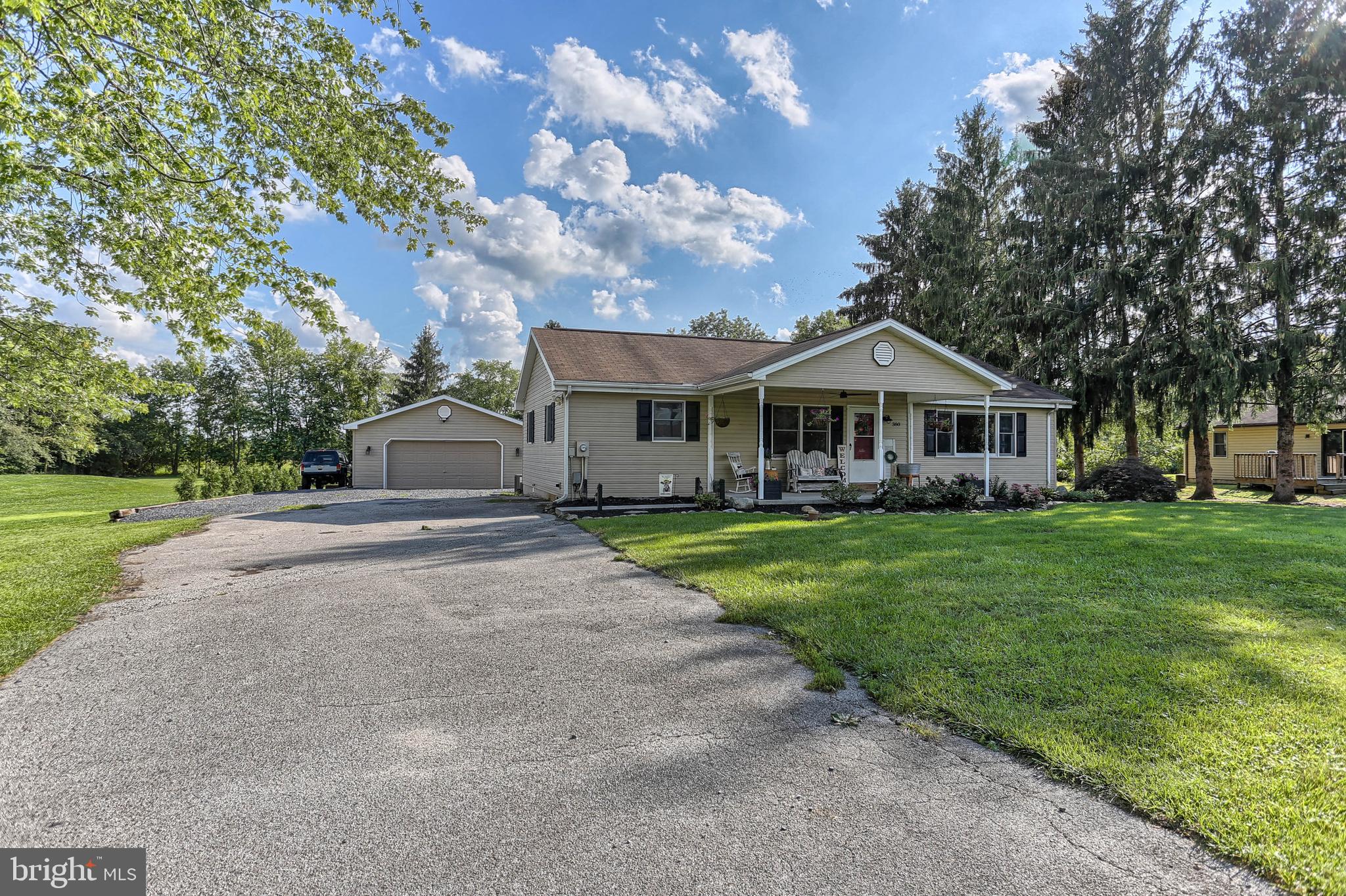 380 Sunset Road Orrtanna, PA 17353 - Photo 3 of 46 Gallery Image 3