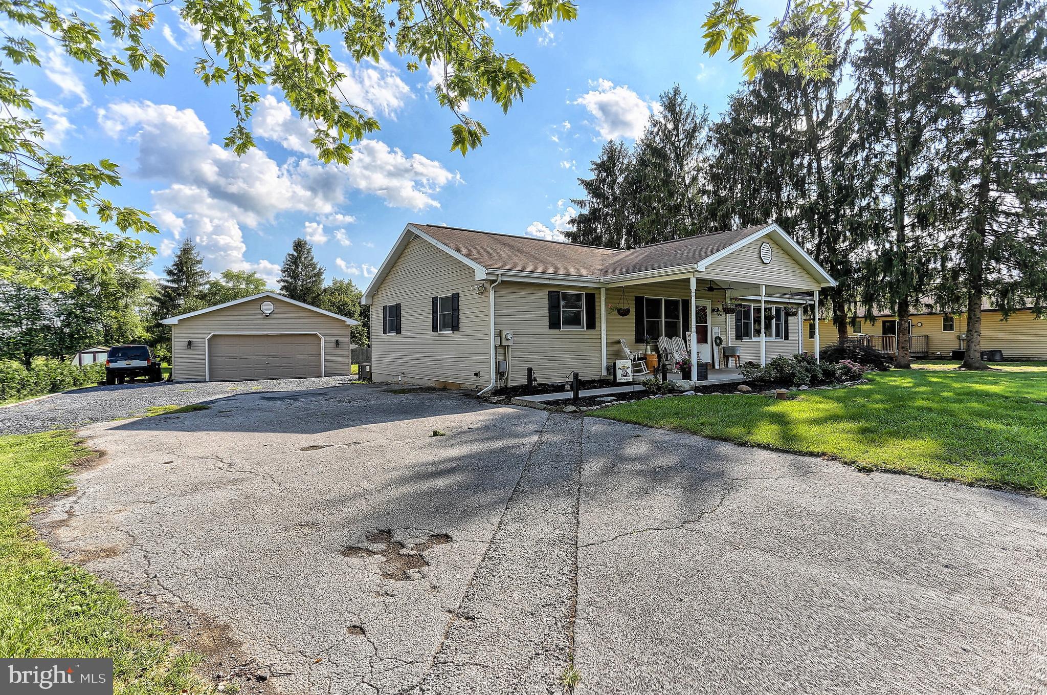 380 Sunset Road Orrtanna, PA 17353 - Photo 4 of 46 Gallery Image 4