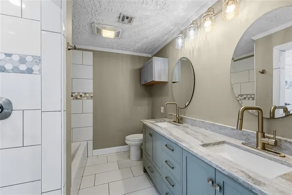 $445,000 | 4001 Lake Street, Lake Charles, LA 70605