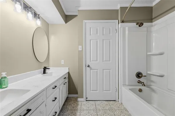 $445,000 | 4001 Lake Street, Lake Charles, LA 70605