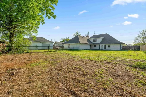 $445,000 | 4001 Lake Street, Lake Charles, LA 70605
