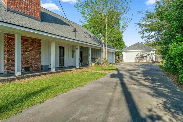 $445,000 | 4001 Lake Street, Lake Charles, LA 70605
