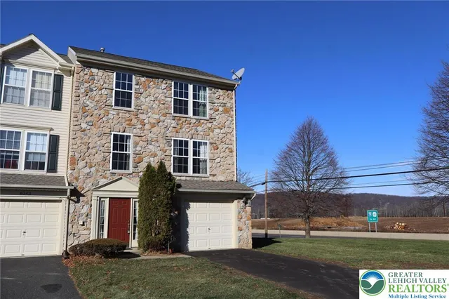 $449,900 | 4039 Tournament Court, Center Valley, PA 18034