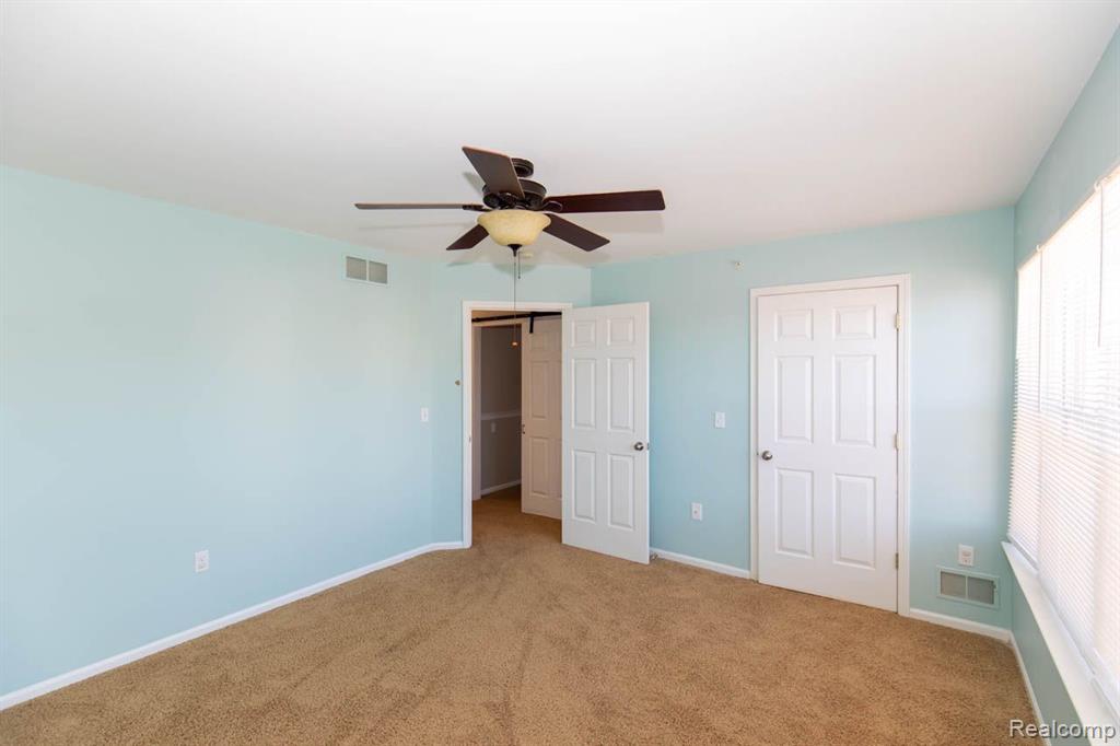 475 Cherry Orchard Road Canton, MI 48188 - Photo 38 of 46