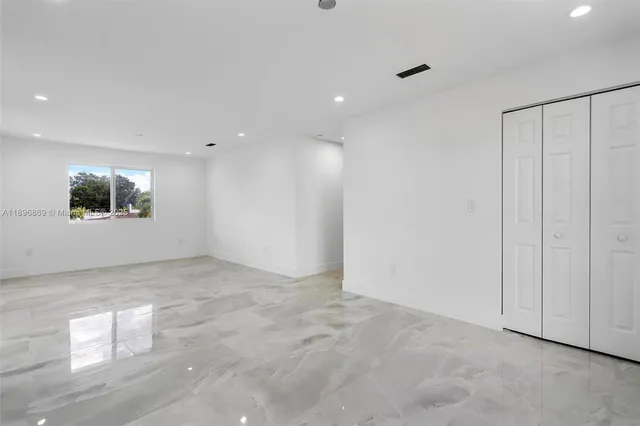 $3,200 | 2926 Northwest 58th Street, Unit 2926, Miami, FL 33142