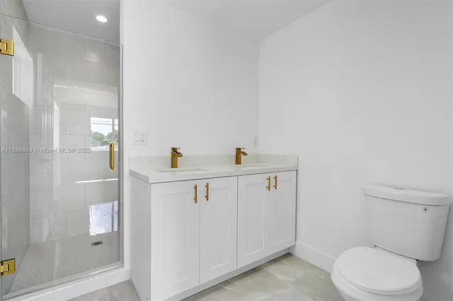 $3,200 | 2926 Northwest 58th Street, Unit 2926, Miami, FL 33142