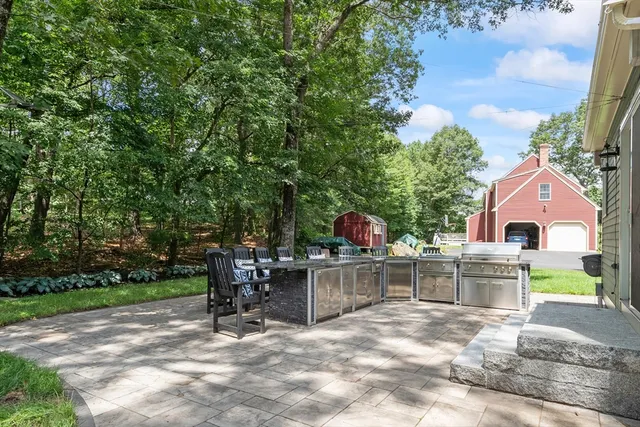 a view of house with a outdoor space