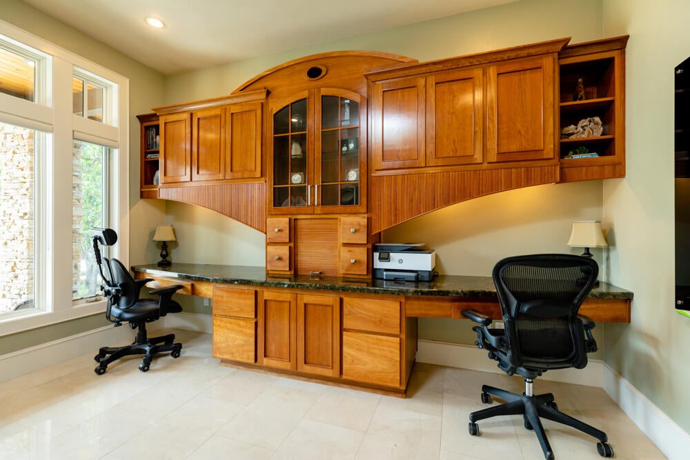 11025 Kestrel Road Klamath Falls, OR 97601 - Photo 26 of 79 11025KestrelRd.-31