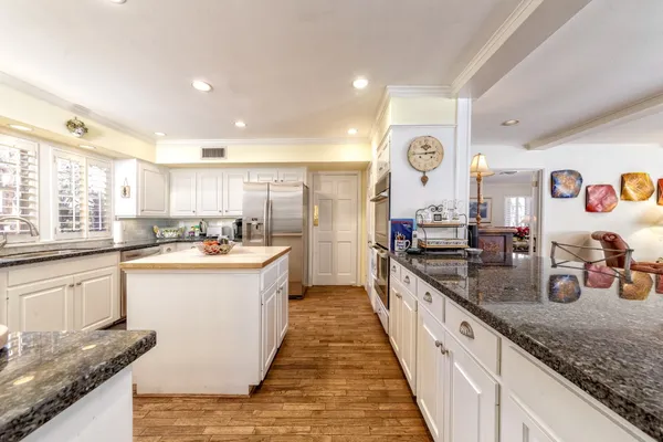 $8,000 | 11407 South Chestwood Drive, Houston, TX 77024