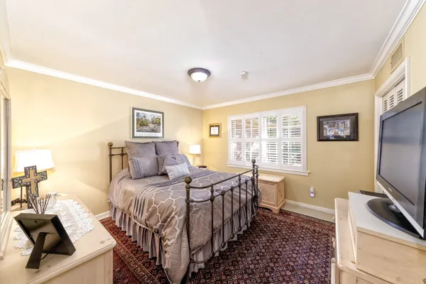 $8,000 | 11407 South Chestwood Drive, Houston, TX 77024