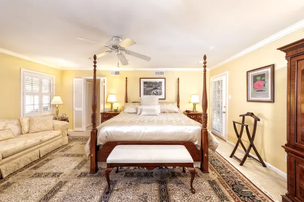 $8,000 | 11407 South Chestwood Drive, Houston, TX 77024