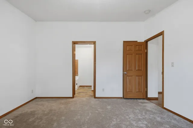 $195,000 | 3373 Spring Valley Drive, Columbus, IN 47203