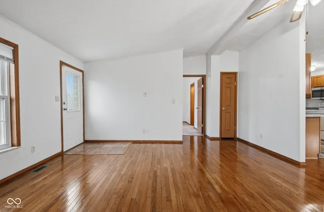 $195,000 | 3373 Spring Valley Drive, Columbus, IN 47203