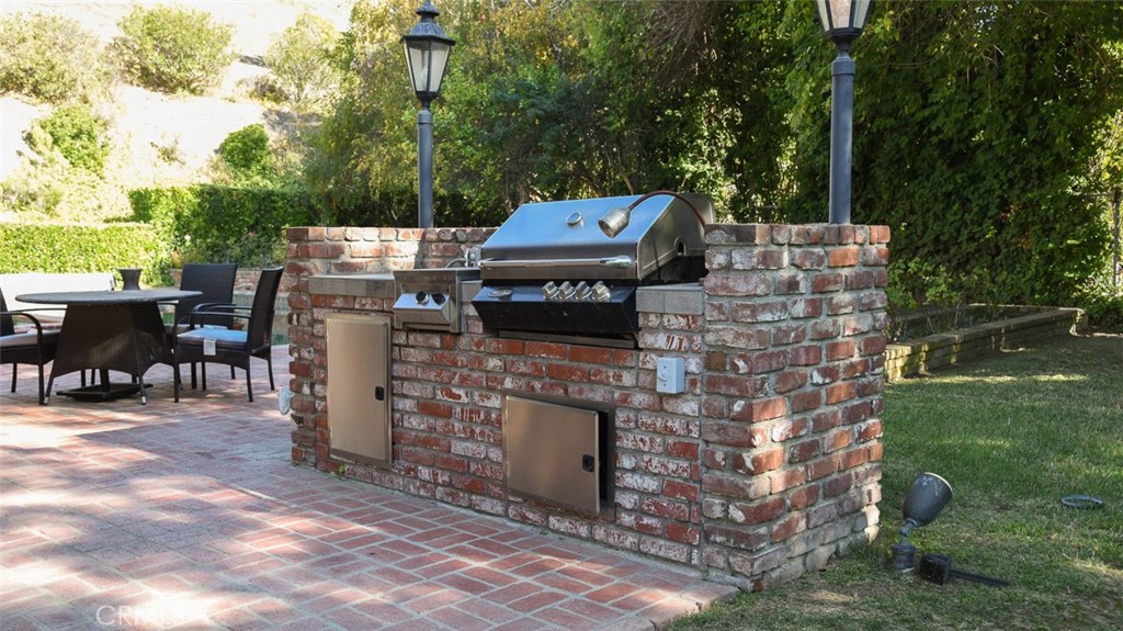 5250 Scott Robertson Road Hidden Hills, CA 91302 - Photo 39 of 50