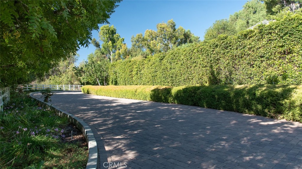 5250 Scott Robertson Road Hidden Hills, CA 91302 - Photo 47 of 50