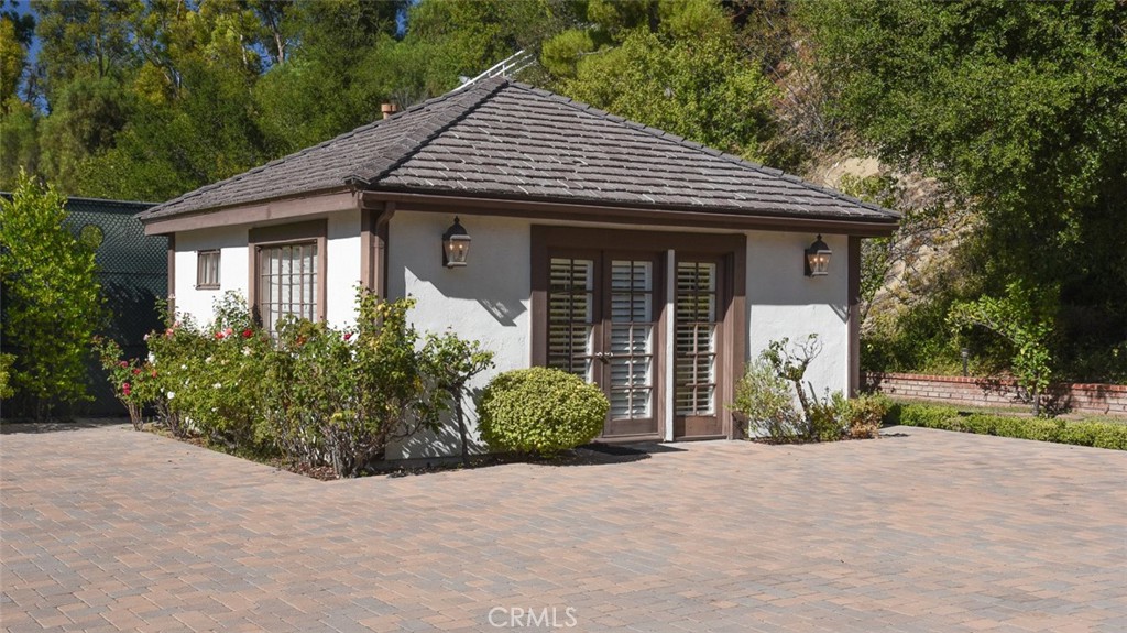 5250 Scott Robertson Road Hidden Hills, CA 91302 - Photo 48 of 50