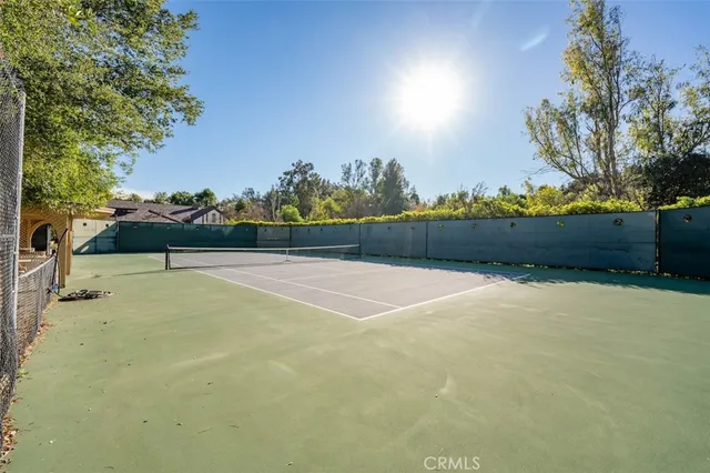 $5,700,000 | 5250 Scott Robertson Road, Hidden Hills, CA 91302