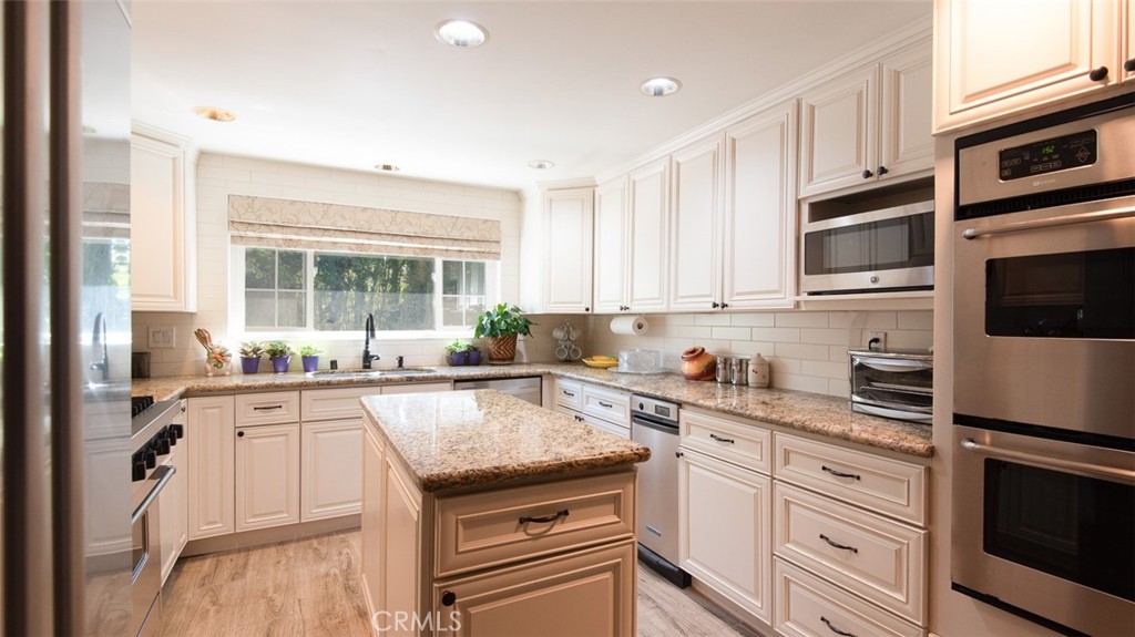 5250 Scott Robertson Road Hidden Hills, CA 91302 - Photo 6 of 50