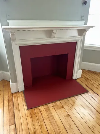 $1,200 | 604 Rock Street, Unit 6, Fall River, MA 02720