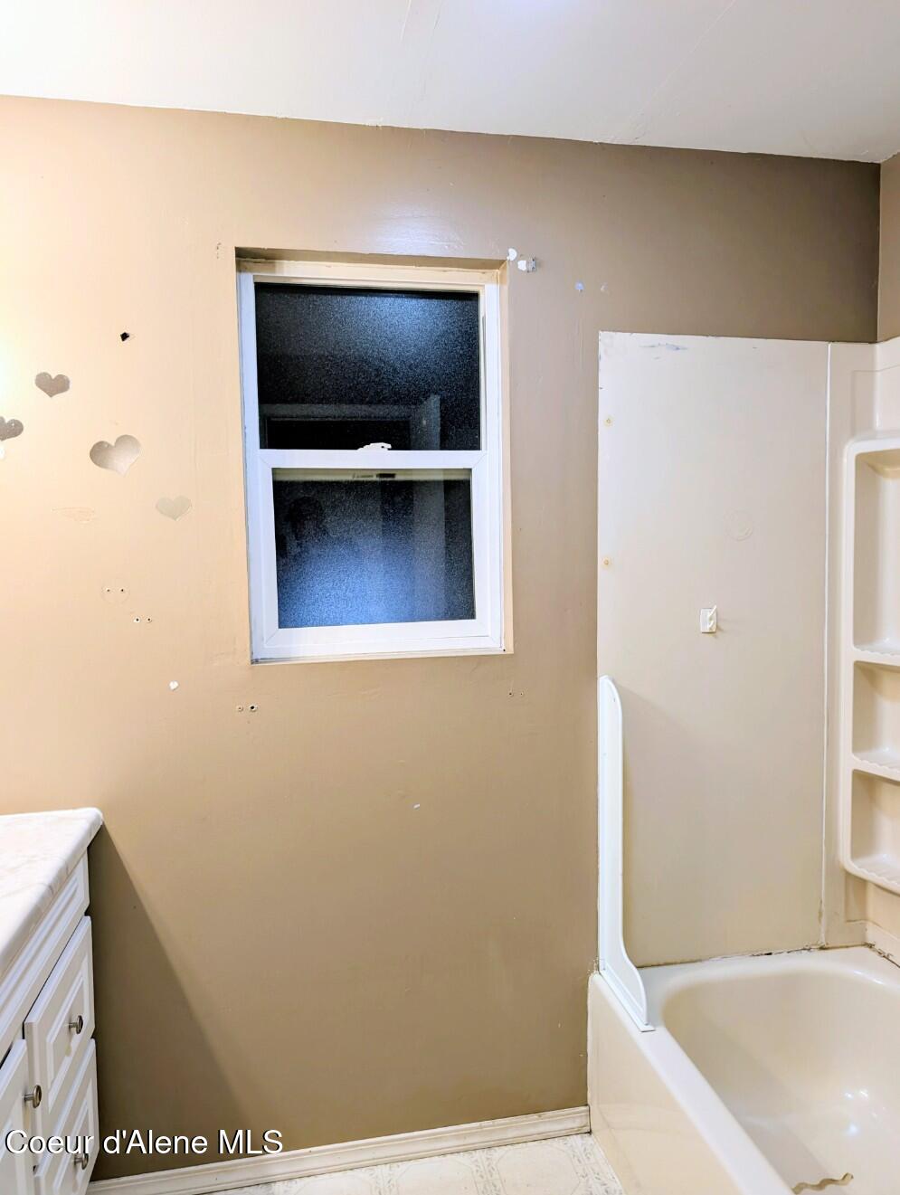 6873 Hill Side Alley Bonners Ferry, ID 83805 - Photo 13 of 27 Bath view 2