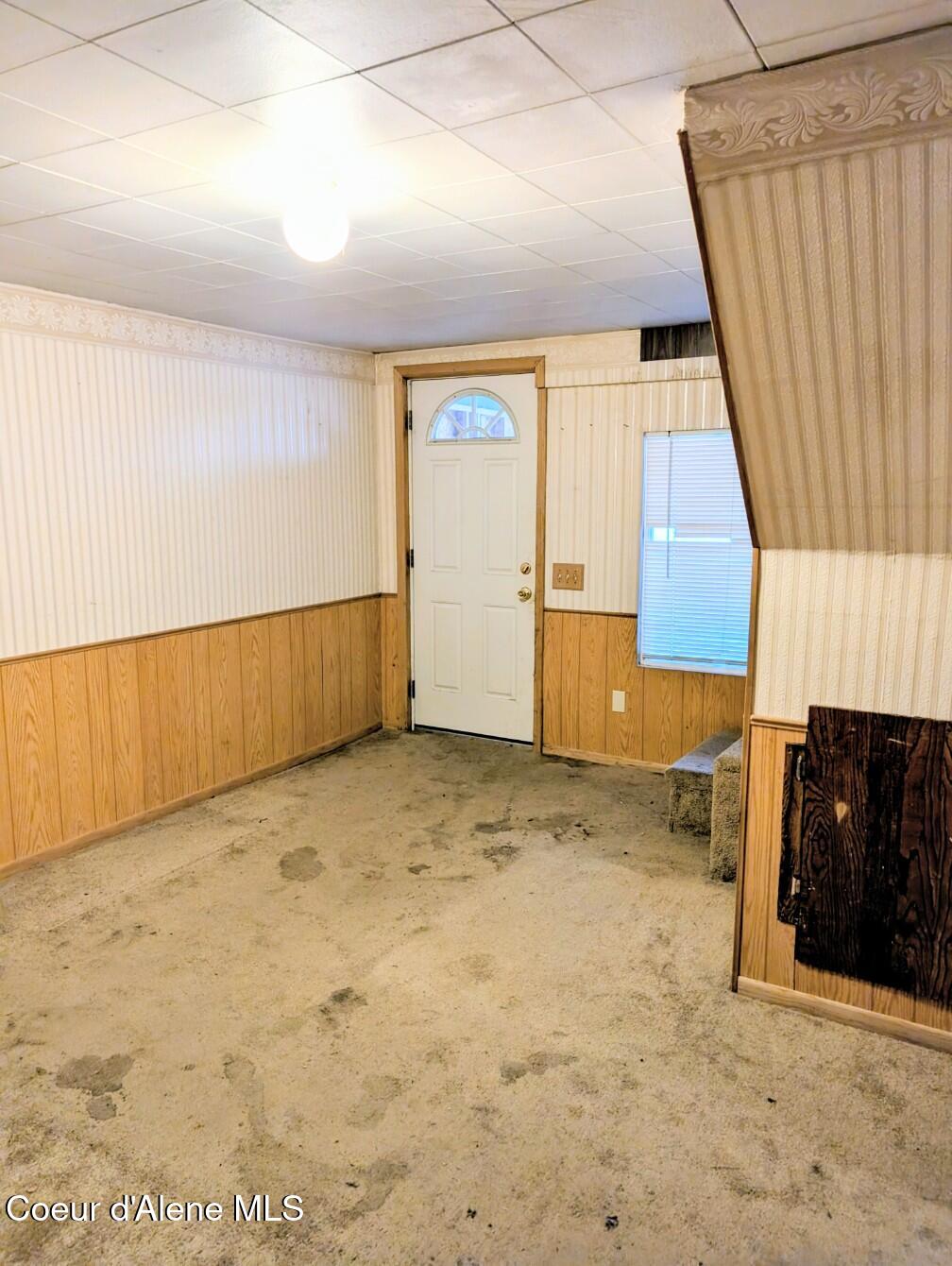 6873 Hill Side Alley Bonners Ferry, ID 83805 - Photo 23 of 27 Common area before heading upstairs