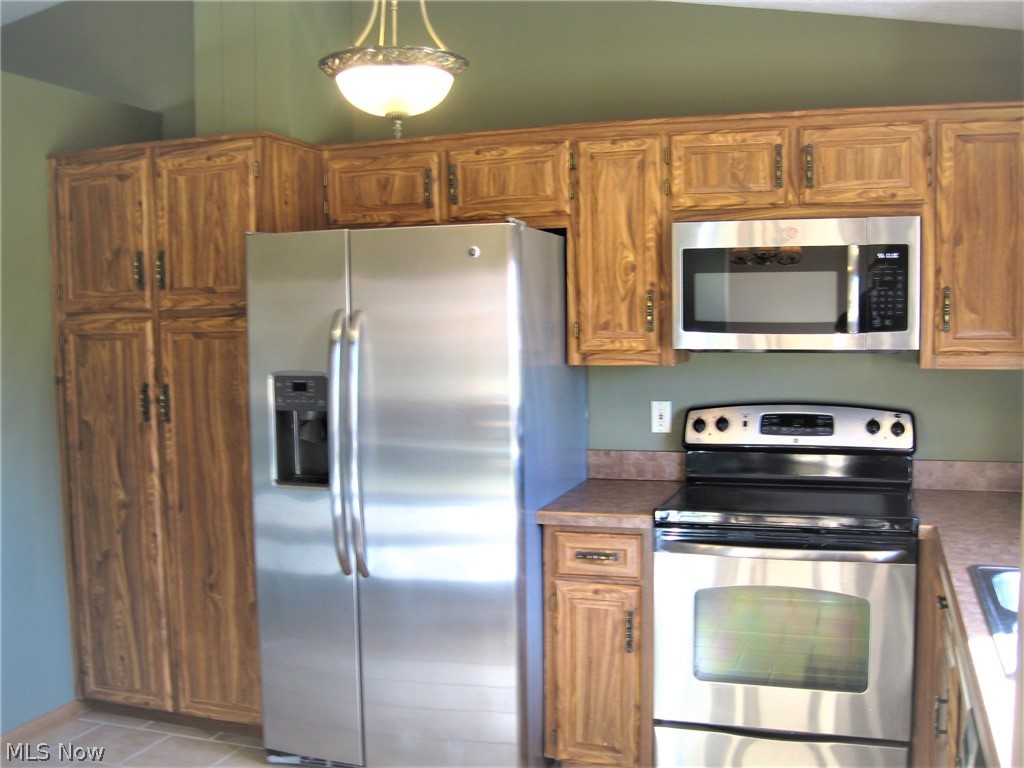 9494 Spencer Road Homerville, OH 44235 - Photo 8 of 34 Gallery Image 8