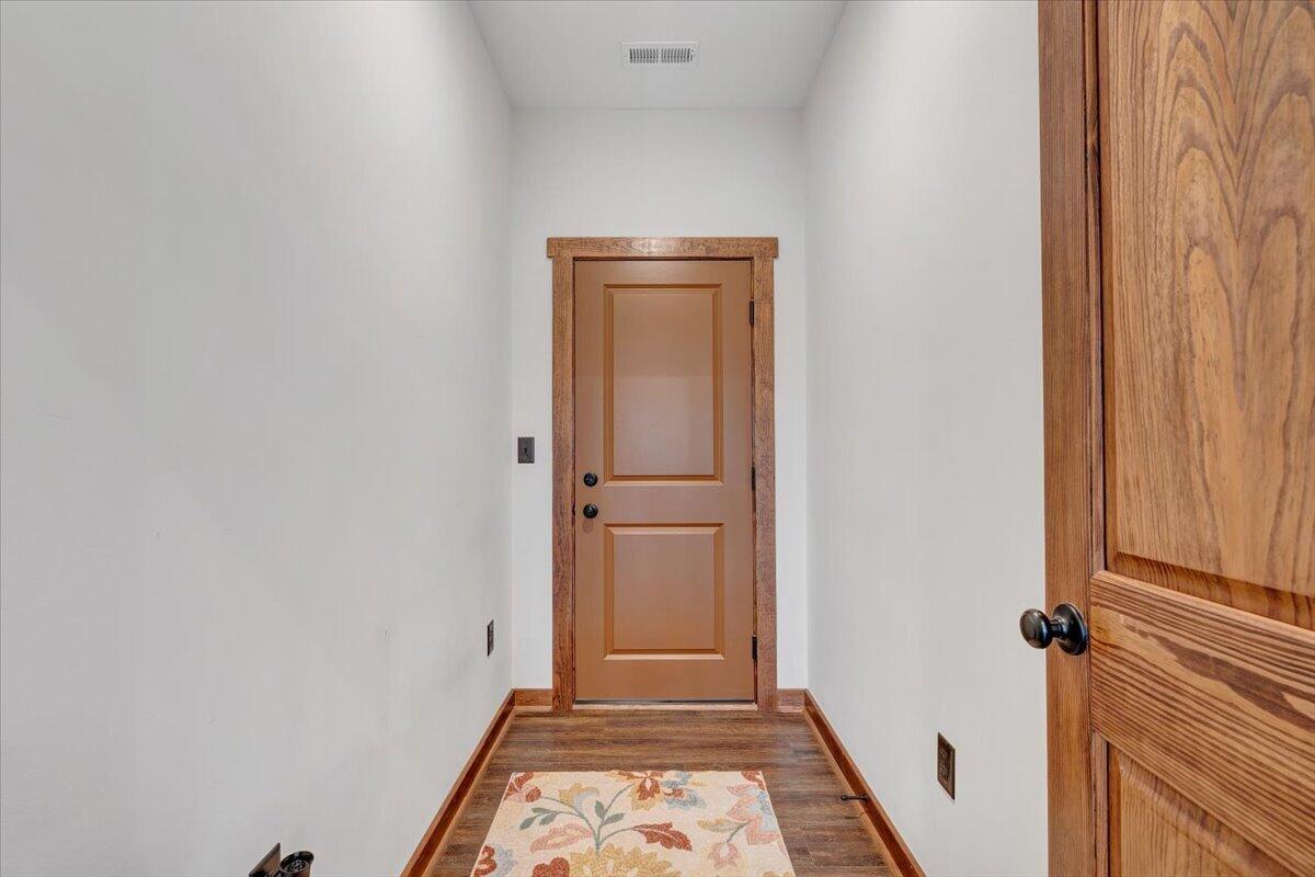 41 Old Point Road Moneta, VA 24121 - Photo 33 of 99 034-MIB01392