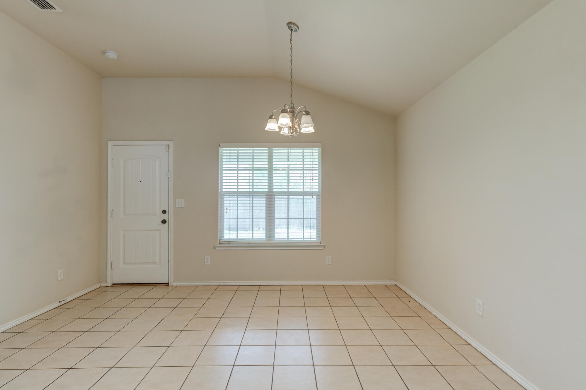7033 94th Street Lubbock, TX 79424 - Photo 14 of 31 DSC01077_78_79_80_81