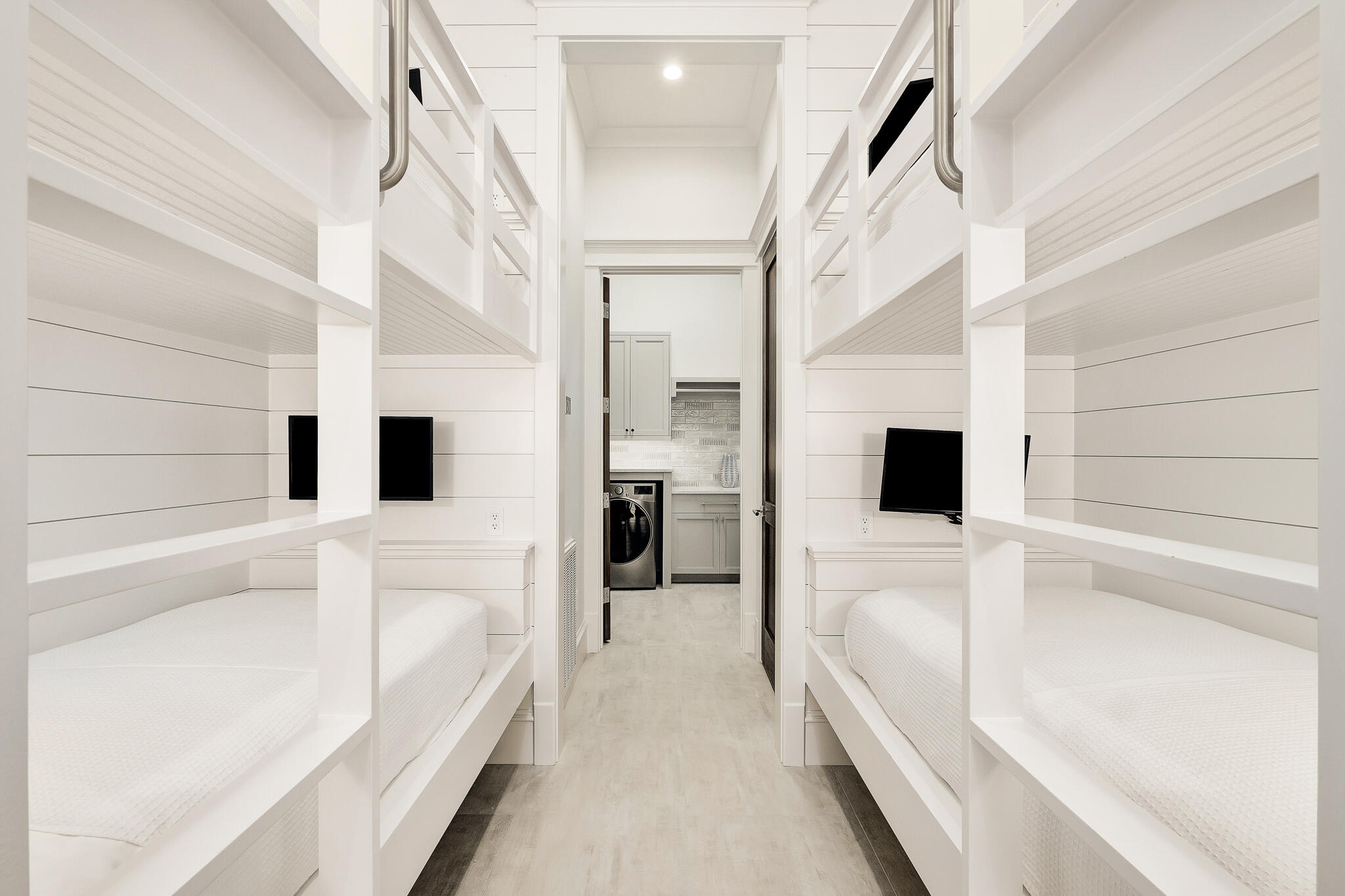 24 Brenda Ln Inlet Beach Inlet Beach, FL 32461 - Photo 13 of 55 a bathroom with a bathtub and a walk in closet