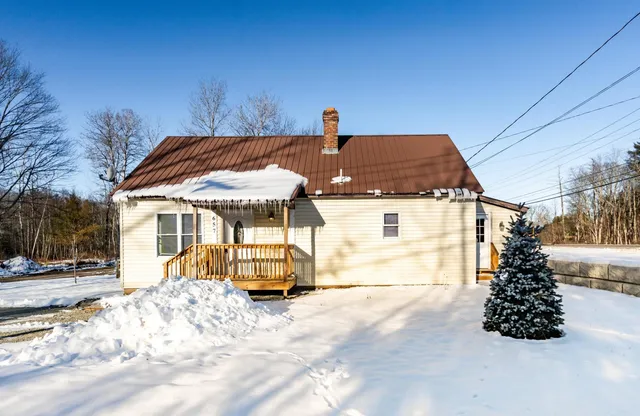 $2,200 | 657 West Swanzey Road, Swanzey, NH 03446