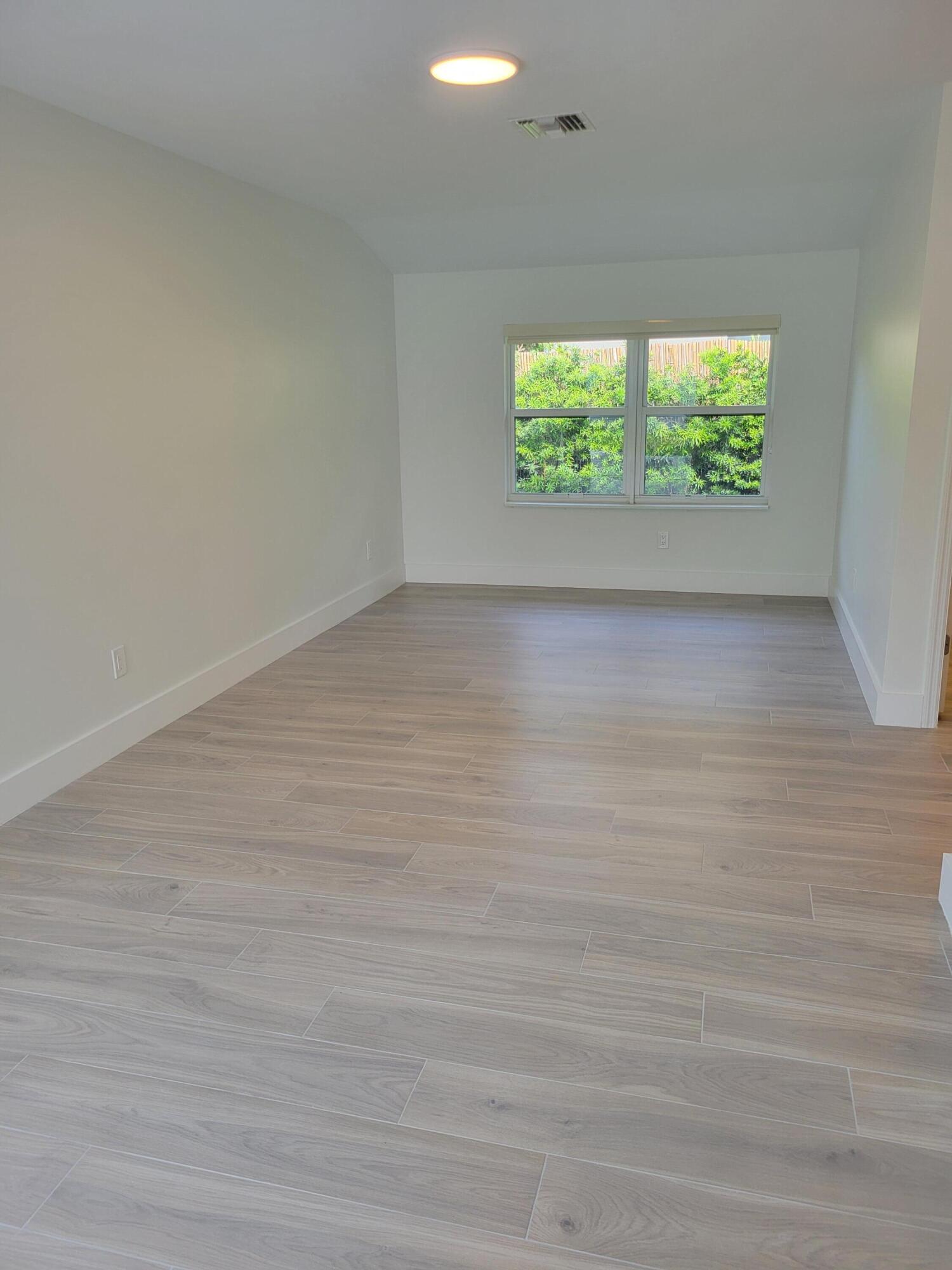 Undisclosed Address Boca Raton, FL 33432 - Photo 13 of 23 18_Room-I01