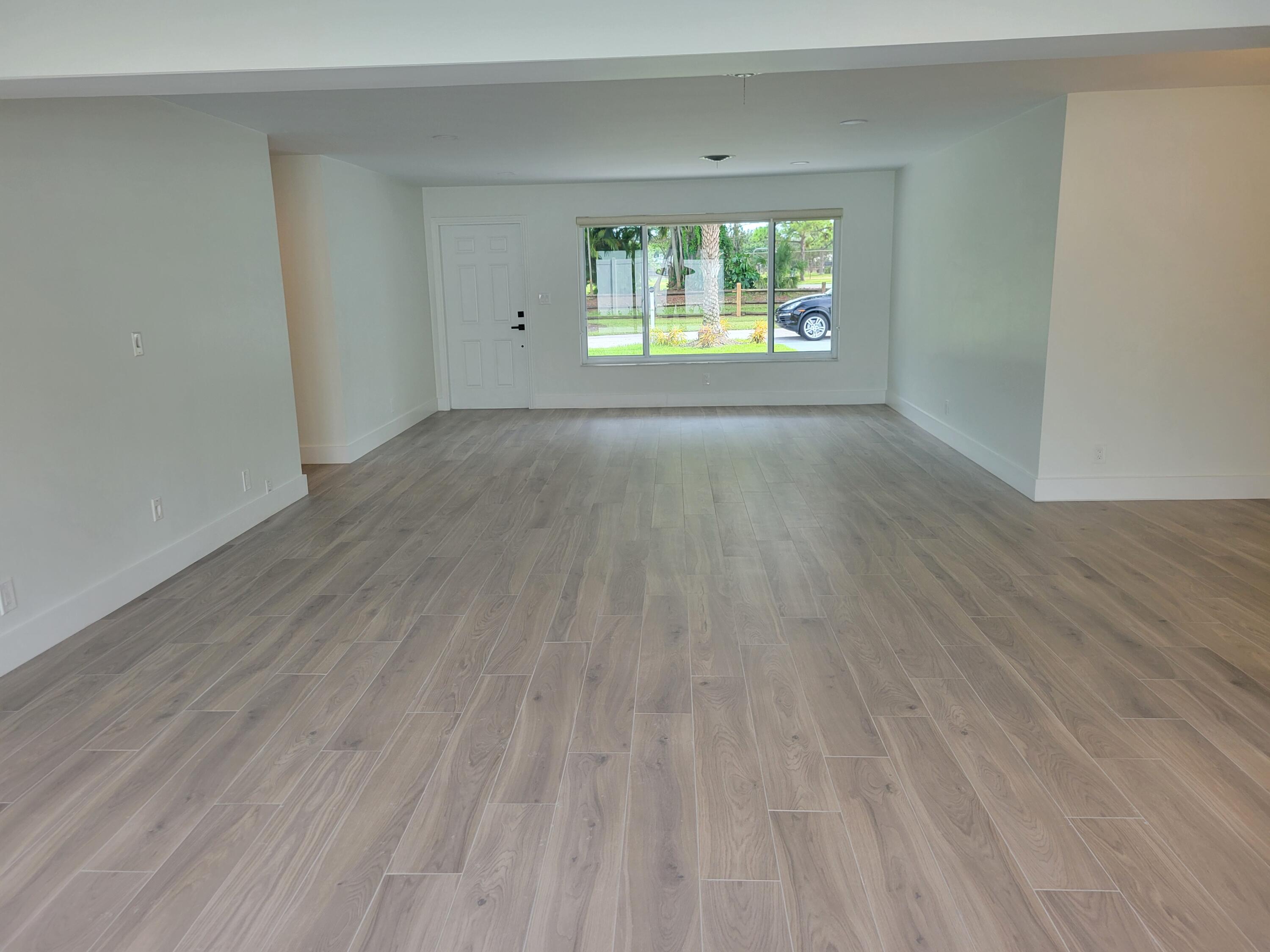 Undisclosed Address Boca Raton, FL 33432 - Photo 6 of 23 10_Main06