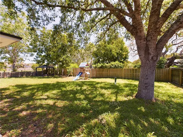 $2,150 | 11086 Roseland Road, Sebastian, FL 32958