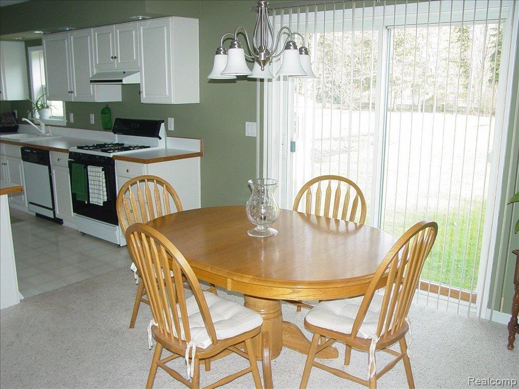 7494 Shea Road Marine City, MI 48039 - Photo 3 of 7 Dining