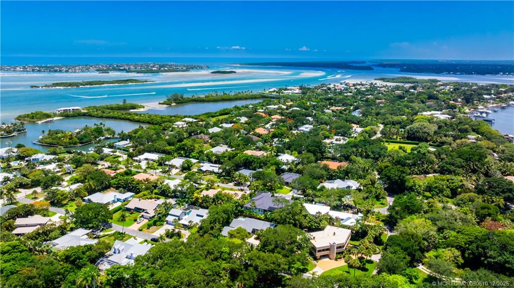 8 Kingston Court Stuart, FL 34996 - Photo 41 of 51 a view of a large green field