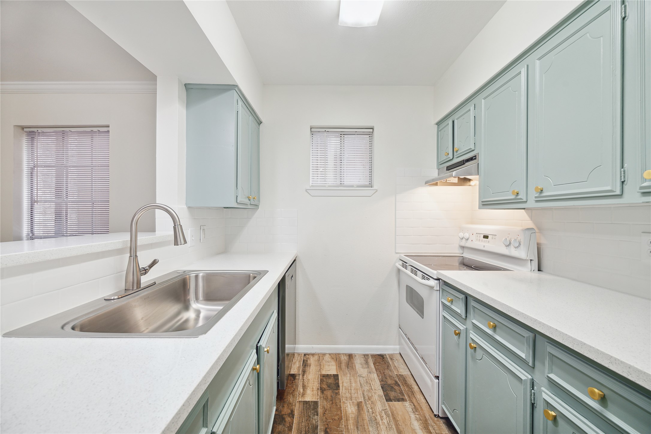 513 Ridge Street, Unit 2 Houston, TX 77009 - Photo 8 of 13 Gallery Image 8