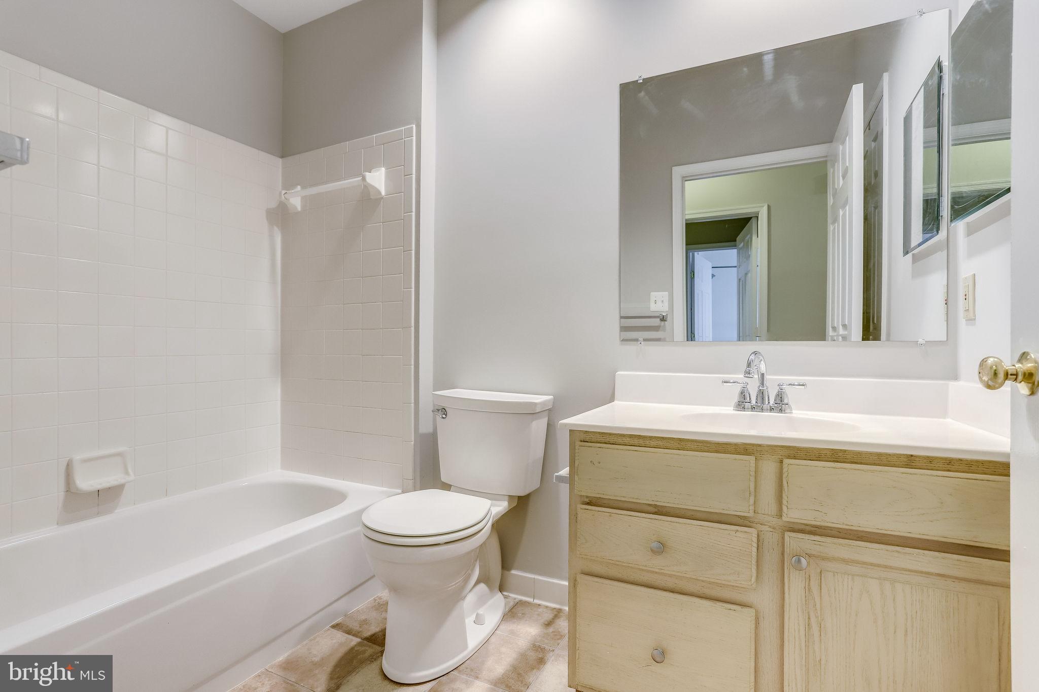 1357 Garden Wall Circle, Unit 708 Reston, VA 20194 - Photo 29 of 39 2nd full bath