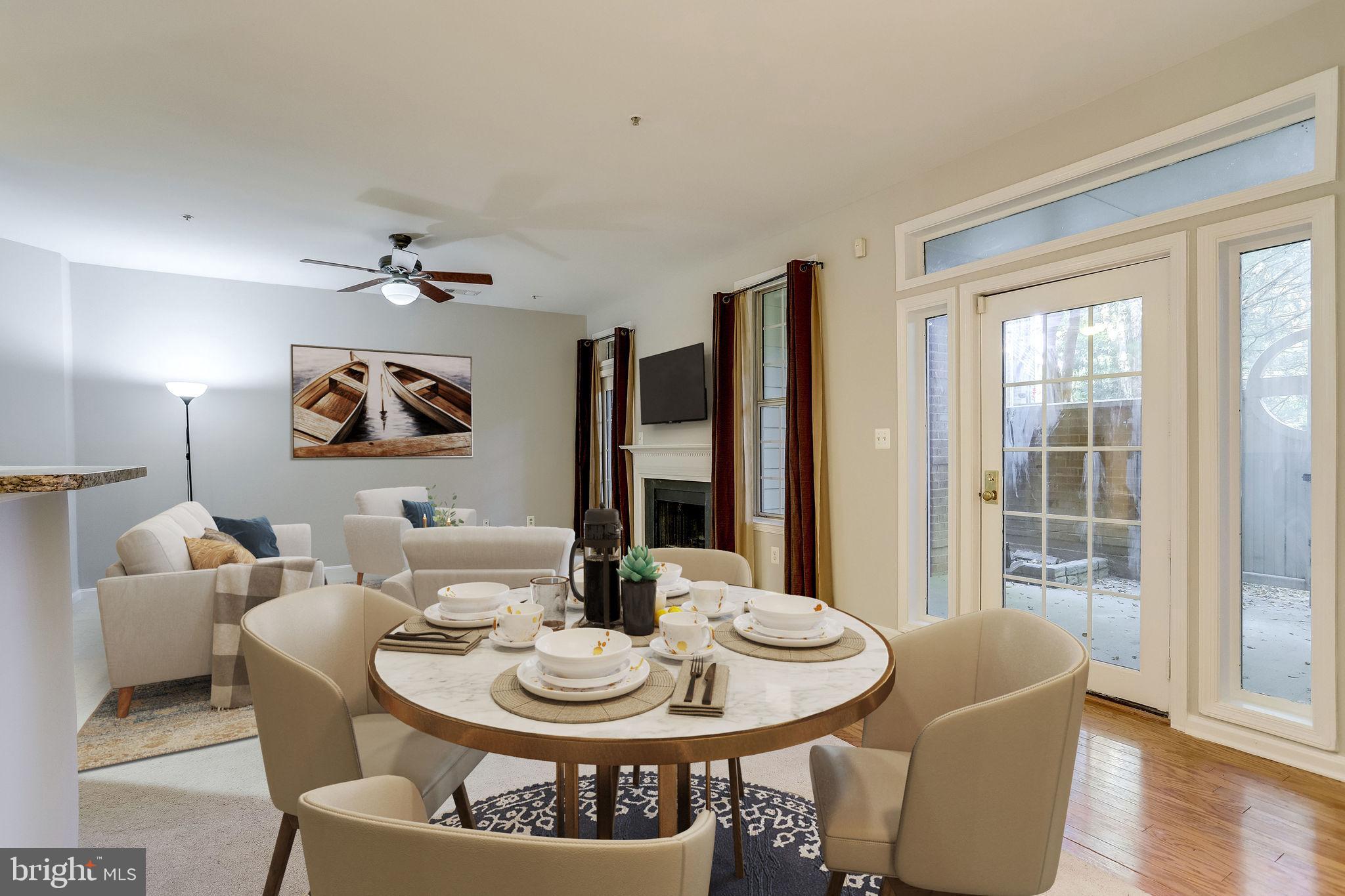 1357 Garden Wall Circle, Unit 708 Reston, VA 20194 - Photo 4 of 39 Cozy dining room