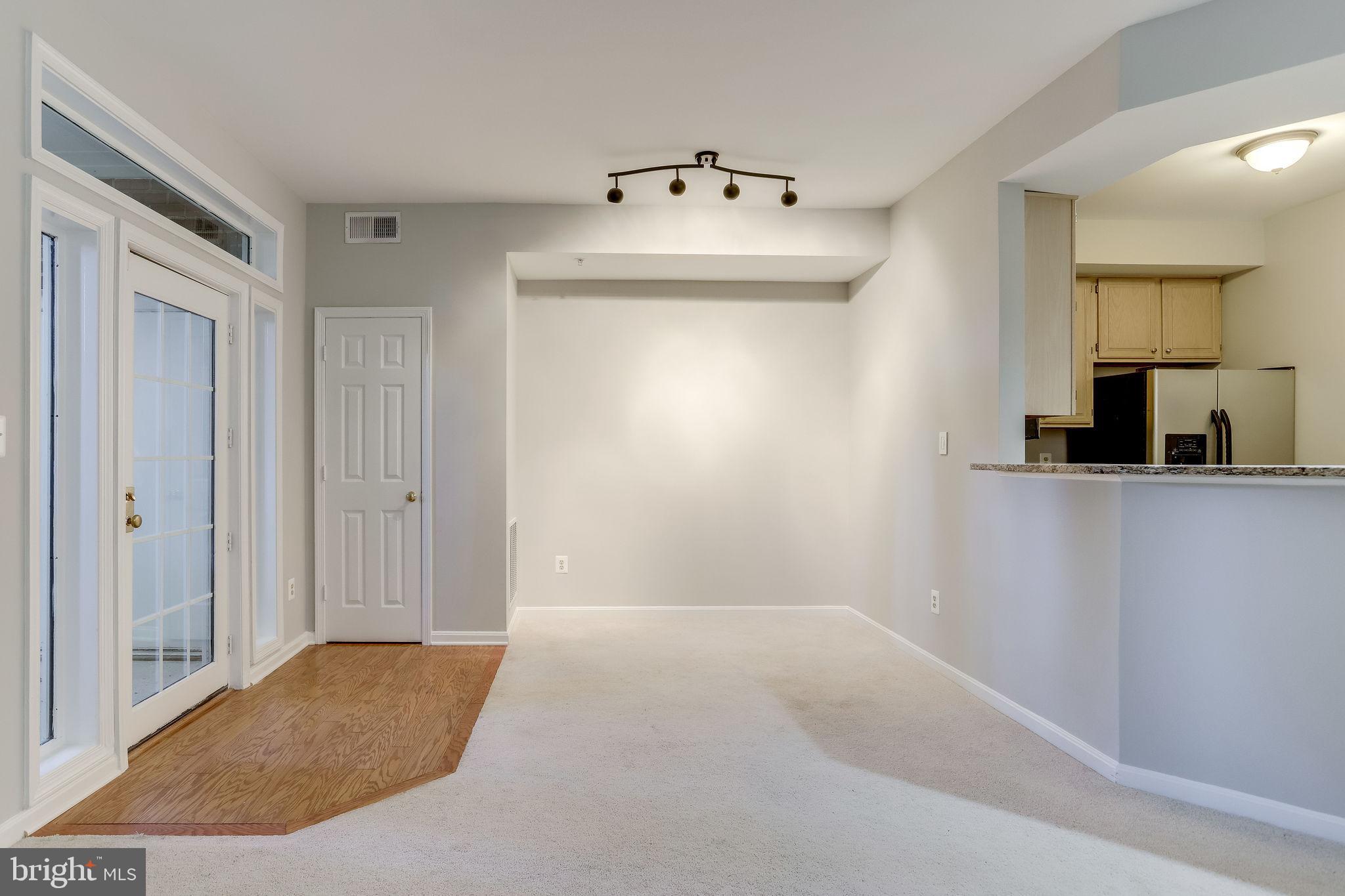 1357 Garden Wall Circle, Unit 708 Reston, VA 20194 - Photo 5 of 39