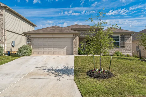 $1,750 | 821 Bahia Place, Seguin, TX 78155