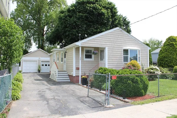 $305,900 | 28 State Street, Chicopee, MA 01013