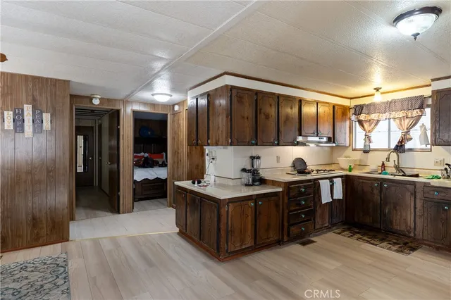 $65,000 | 575 South Lyon Avenue, Unit 60, Hemet, CA 92543