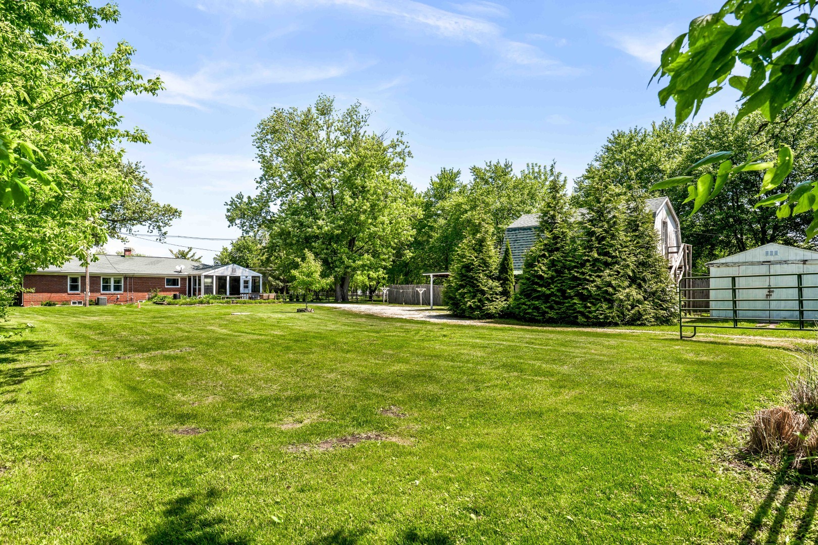 209 Woodrig Road Bloomington, IL 61704 - Photo 43 of 49