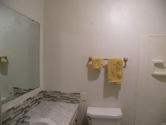 $208,000 | 217 East Ramar Drive, Warsaw, IN 46580