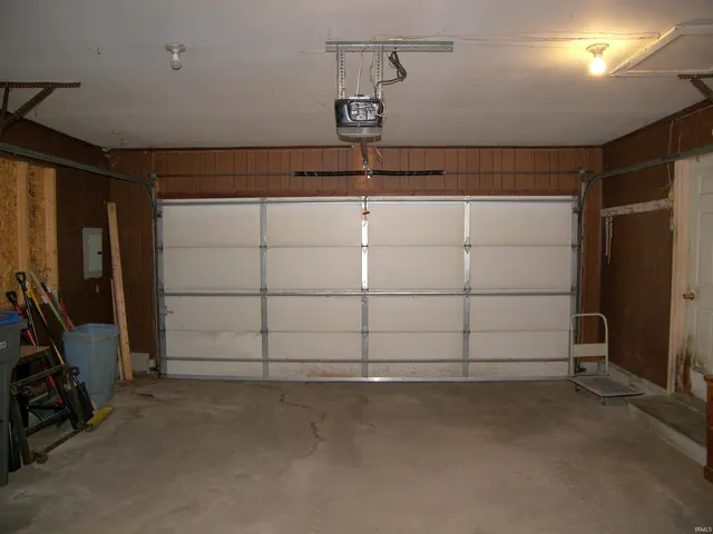 $208,000 | 217 East Ramar Drive, Warsaw, IN 46580