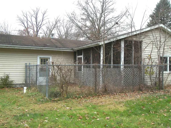 $208,000 | 217 East Ramar Drive, Warsaw, IN 46580