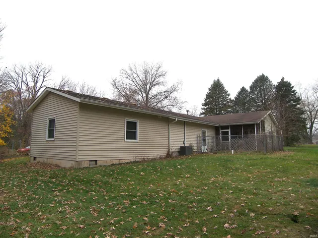 $208,000 | 217 East Ramar Drive, Warsaw, IN 46580
